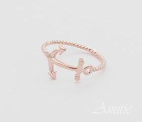 anchor ring ring 6.5 size in pink gold, rose gold, twisted ringband , everyday jewelry, delicate minimal jewelry