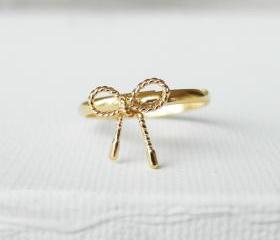 Twisted Bow ring in gold, Ribbon tied, knuckle ring in silver, adjustable ring, everyday jewelry, delicate minimal jewelry
